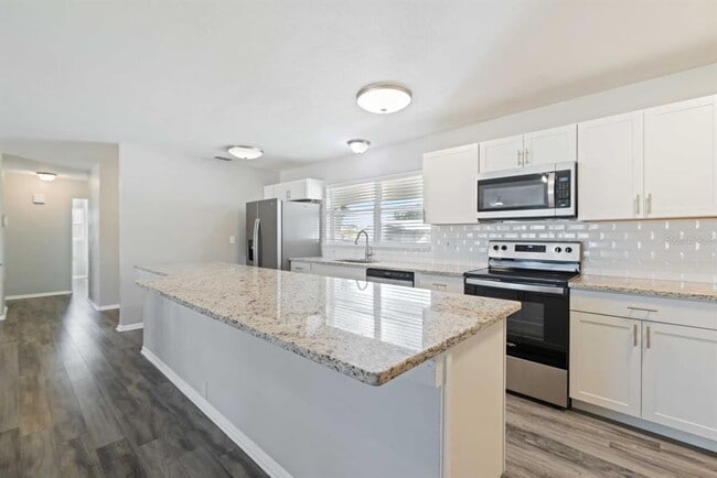 Building Photo - 2545 Clipper Ship Way