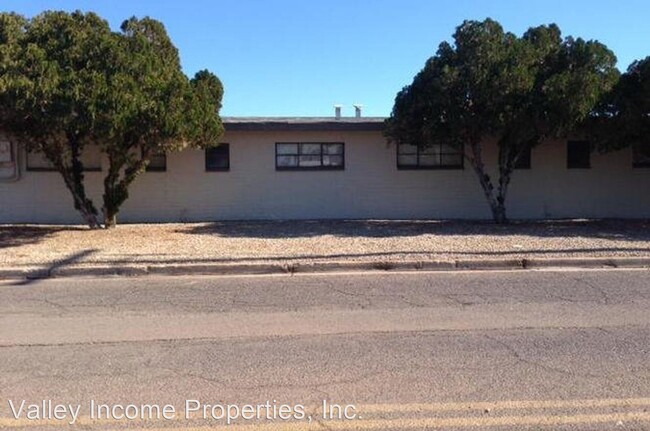Building Photo - 1402 E Jefferson St