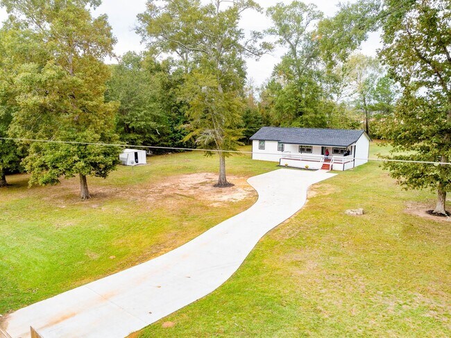 Building Photo - 2036 County Rd 3434N