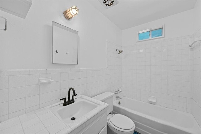 Building Photo - 1504 Braes Ridge Dr