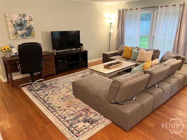 Building Photo - 12 St Moritz Ct