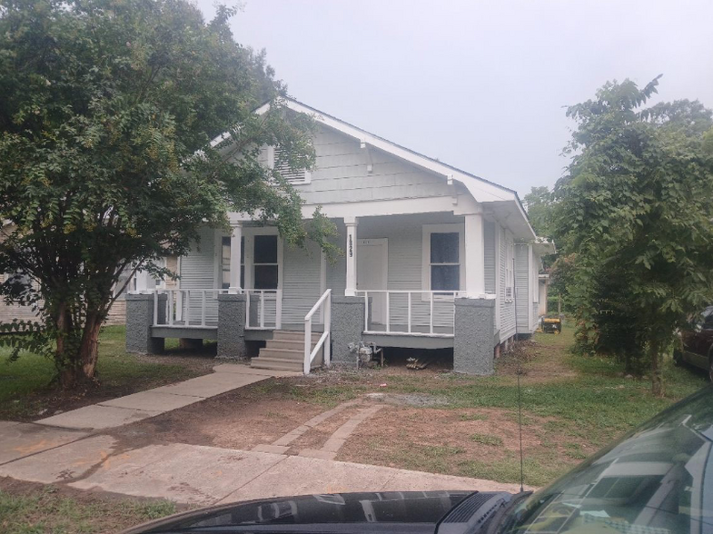 Primary Photo - 1829 Kelly St