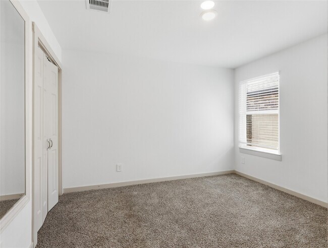 Building Photo - 29903 Violet sky Wy