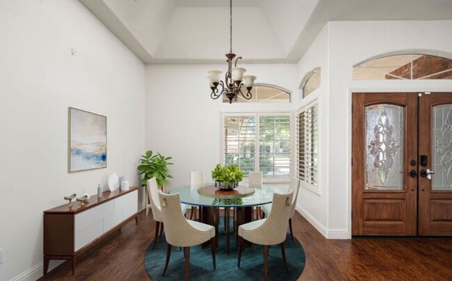 Building Photo - 13019 Queen Palm Ct