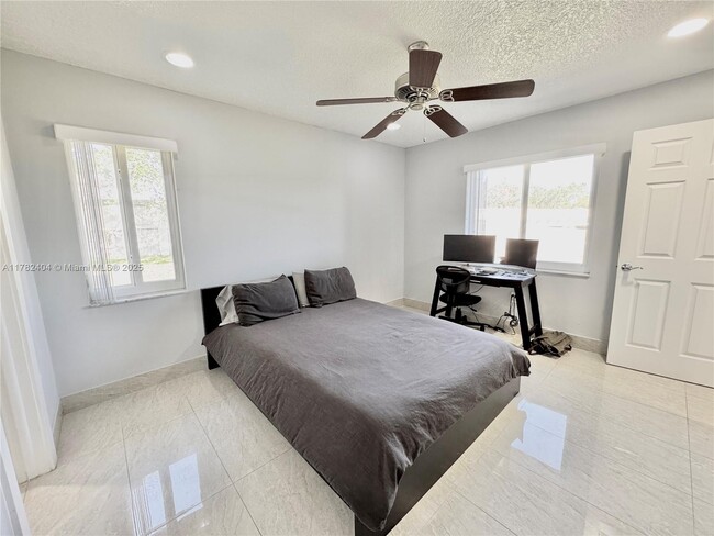 Building Photo - 10991 NW 30th Pl