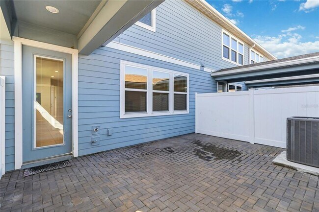 Building Photo - 10379 Folly Bch Rd