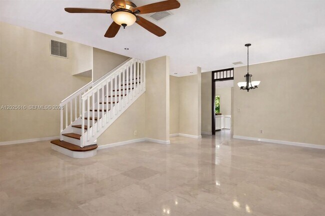 Building Photo - 1319 Croton Ct