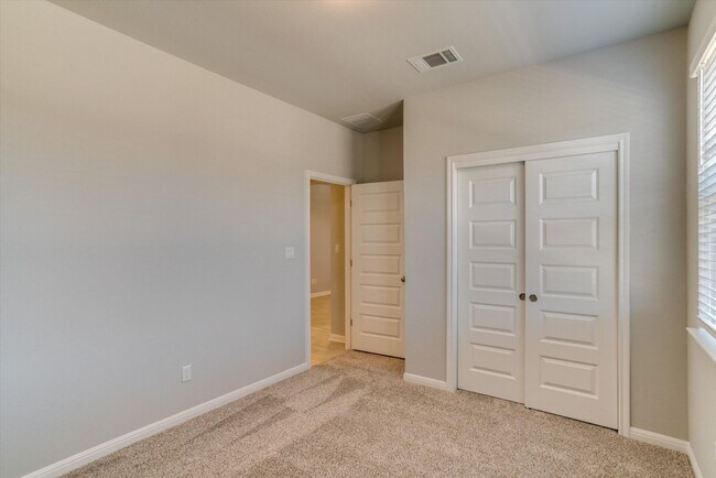Building Photo - 2705 Brushwood Mdw