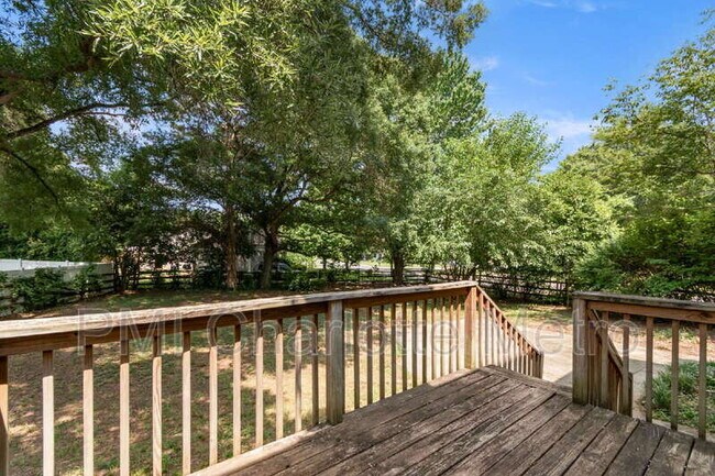 Building Photo - 11241 Kingfisher Dr