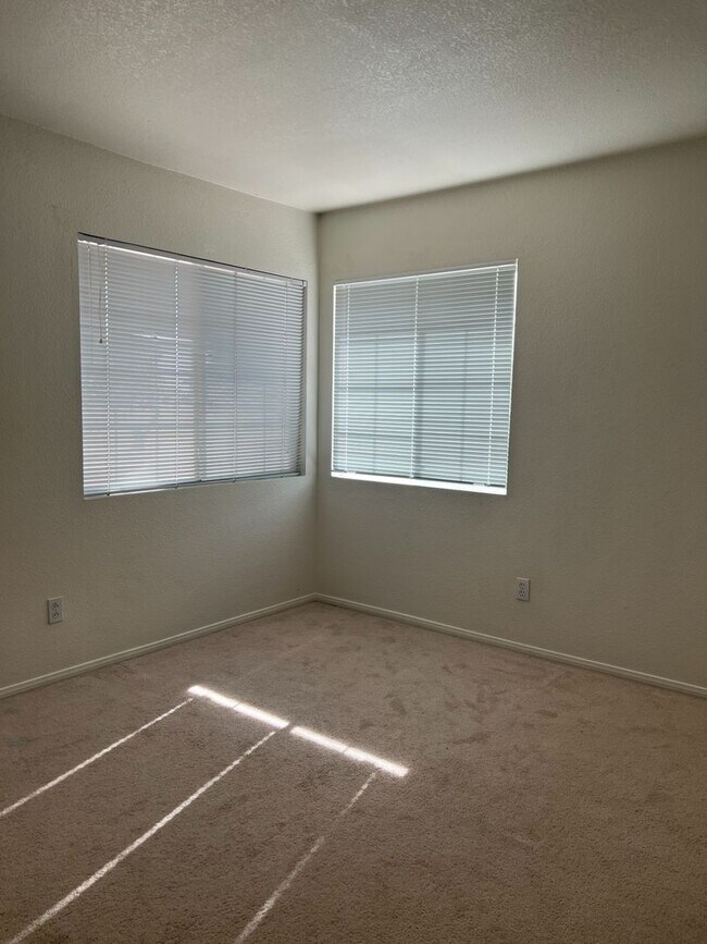 Building Photo - 8706 Martinique Bay Ln