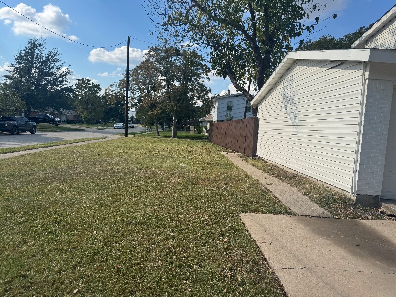 Building Photo - 3521 Byrd Dr