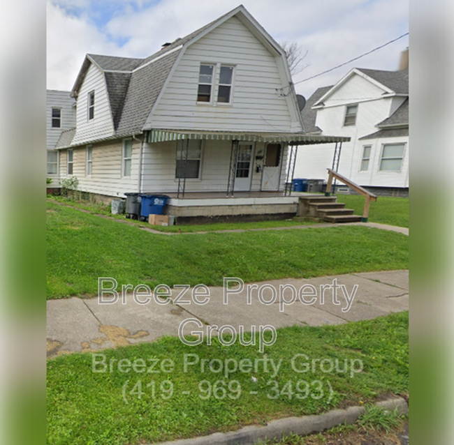 Building Photo - 44 Greenwood Ave