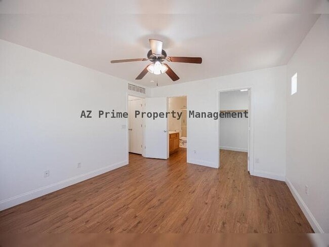 Building Photo - 17432 W Calavar Rd