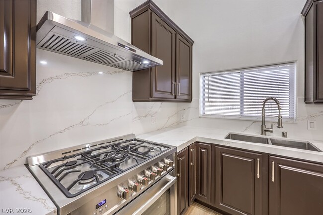 Building Photo - 5152 Forest Oaks Dr
