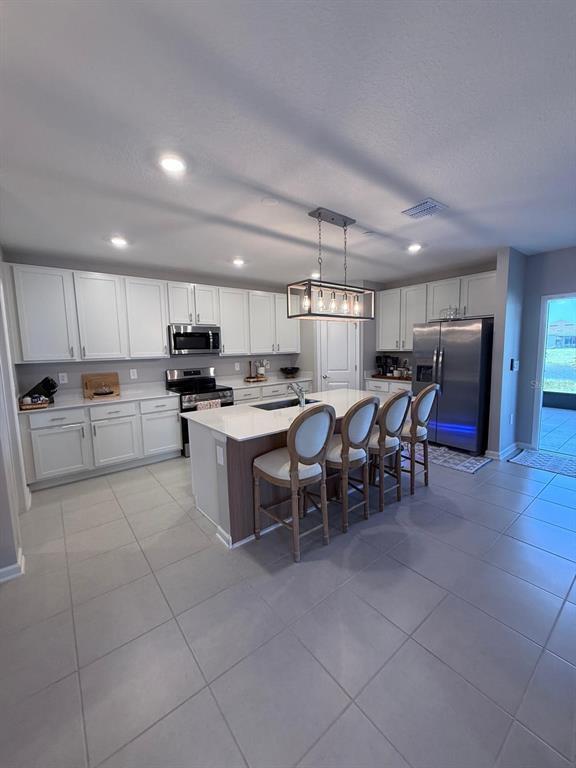 Building Photo - 5617 Gingham Dr