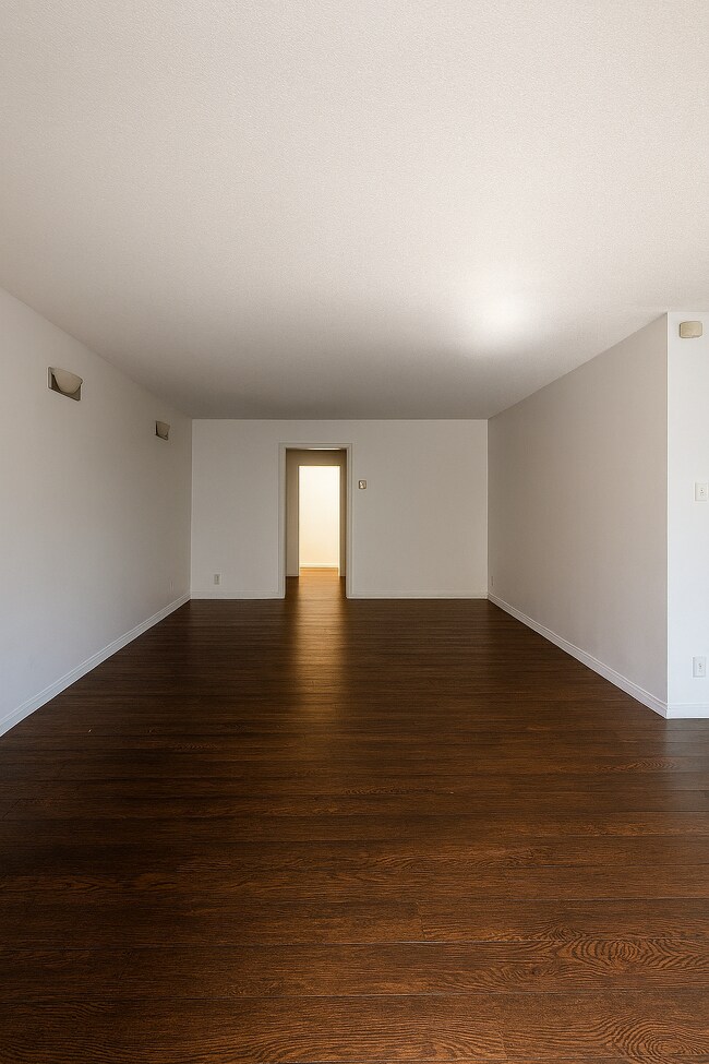 Building Photo - 3813 Huron Ave