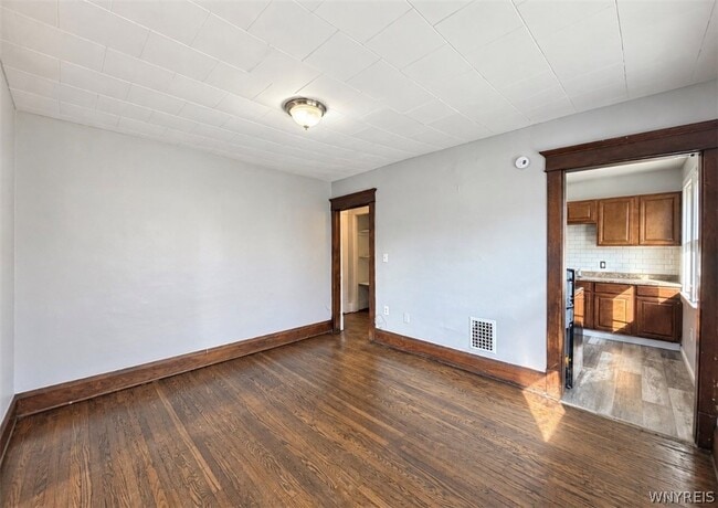 Building Photo - 9 Lovering Ave