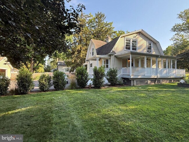 Building Photo - 29 S New Middletown Rd