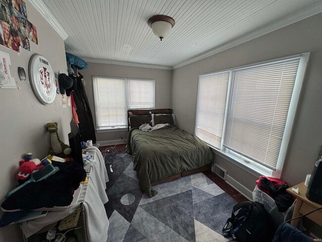 Building Photo - 526 S Mitchell St