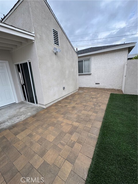 Building Photo - 3616 W 59th St