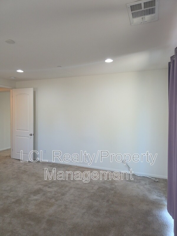 Building Photo - 29344 Grand Slam