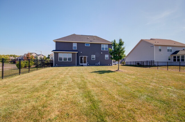 Building Photo - 15728 Brookshore Dr