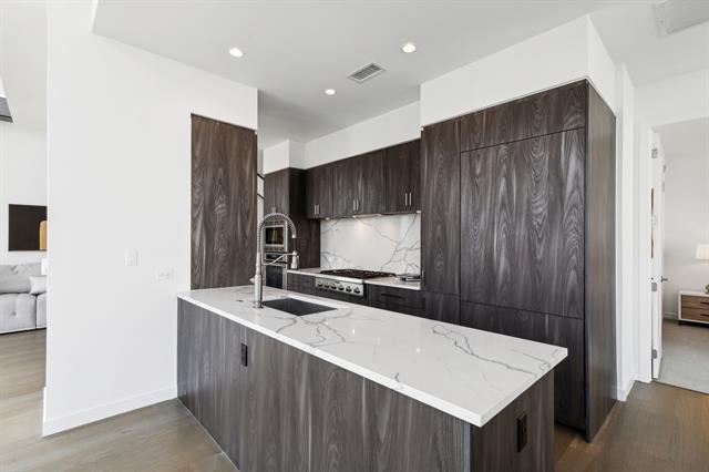 Building Photo - 2120 Olive St