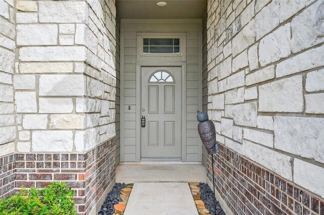 Building Photo - 206 White Wing Ln