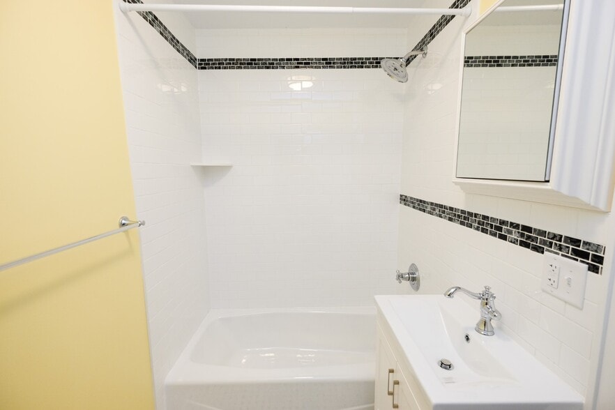 Studio B - Glendale Flats and 2396 Myrtle House