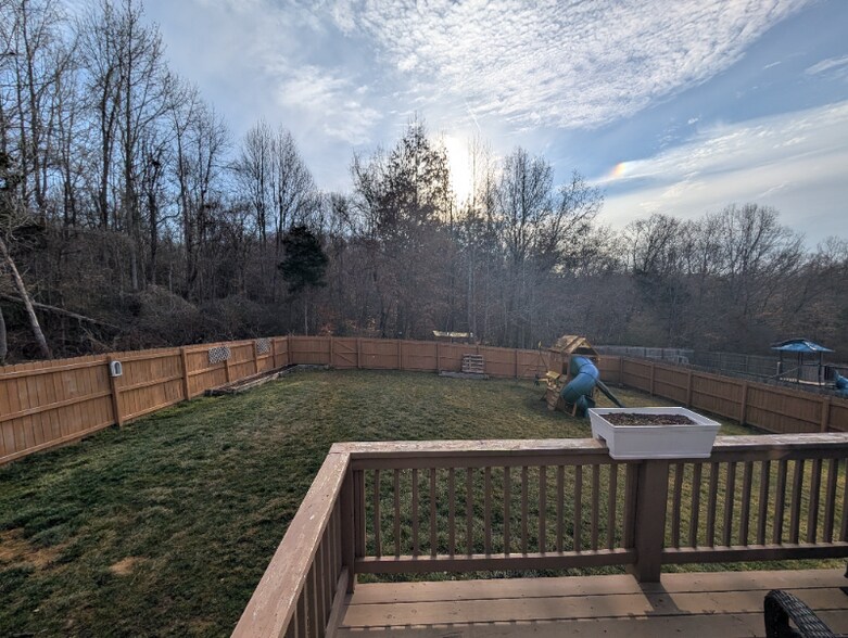 Building Photo - 180 Bonnell Dr