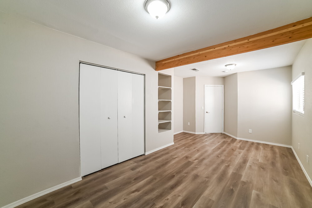 Building Photo - 11817 W Corrine Dr