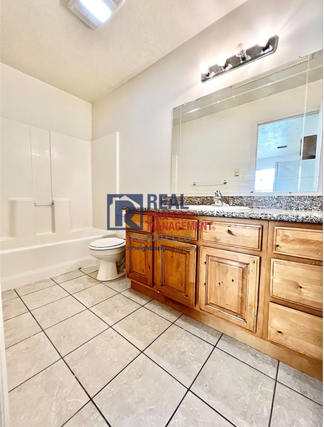 Building Photo - 4361 Opal Ave