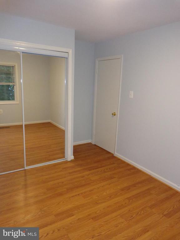Building Photo - 5565 Peppercorn Dr