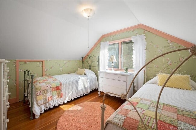 Building Photo - 6 East St