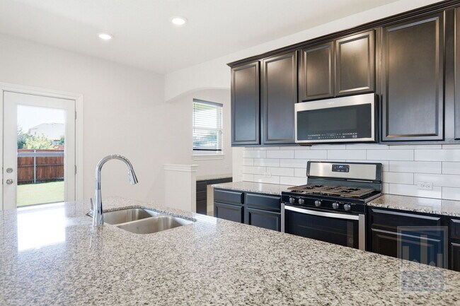 Building Photo - 156 Grace Lilly Dr