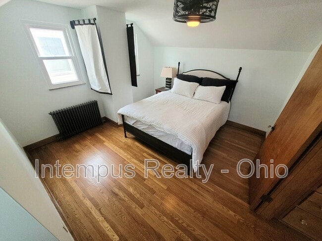 Building Photo - 3128 Ellis Pl