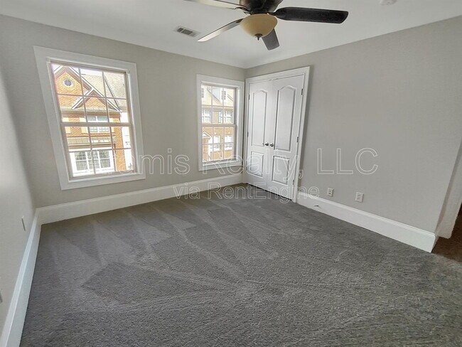 Building Photo - 2772 Durham Dr NE
