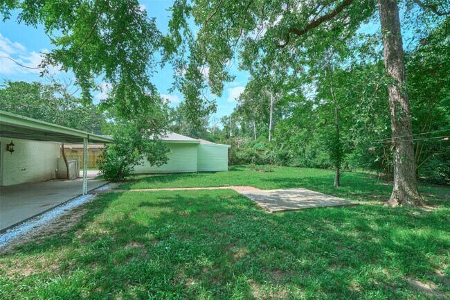Building Photo - 24411 Pine Canyon Dr