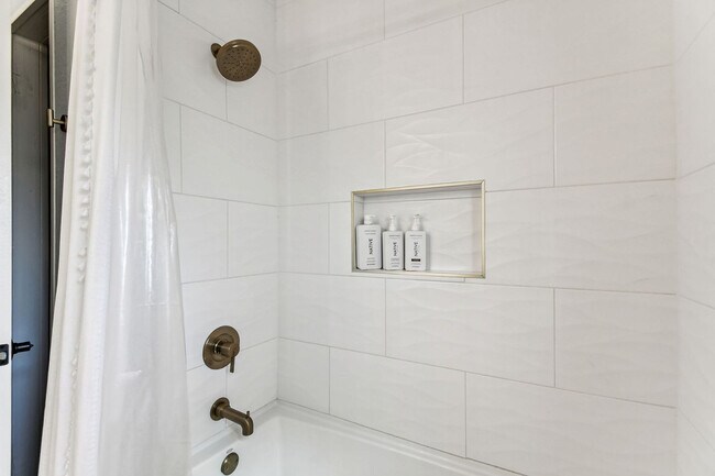 Building Photo - 11250 2nd St E