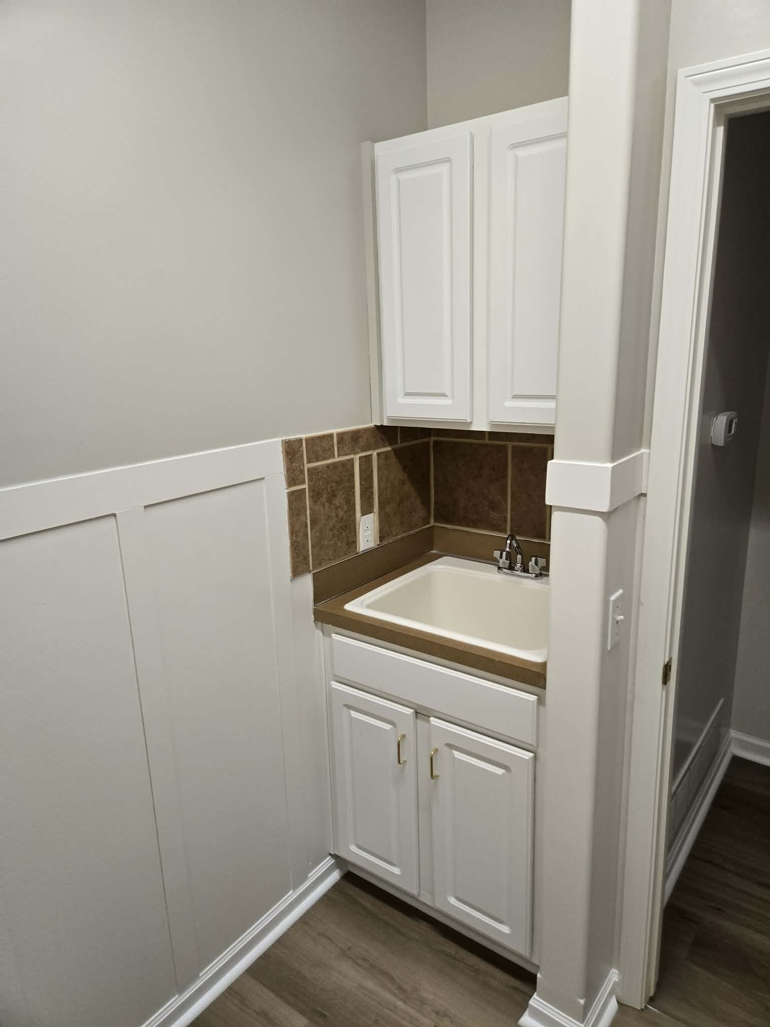 Building Photo - 9513 S 26th Ave