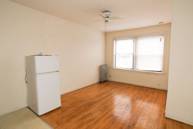 Building Photo - 1055 W George