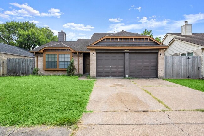 Primary Photo - 12007 Mountain Ridge Rd