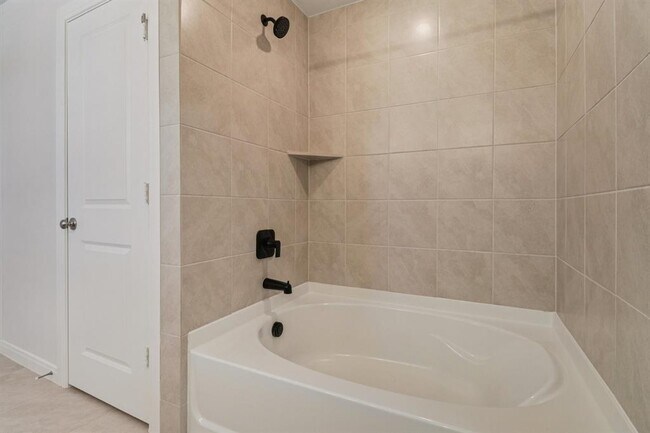 Building Photo - 18203 Lilac Woods Trl