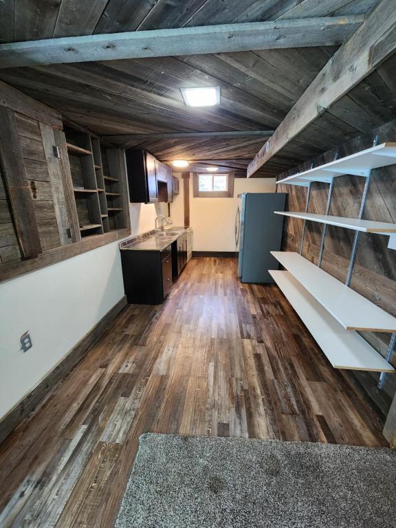 Building Photo - 2318 E Boulevard Ave