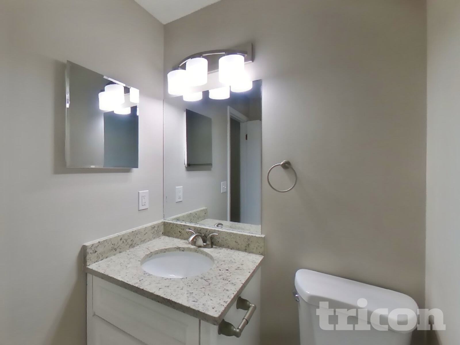 Building Photo - 4963 Beige St