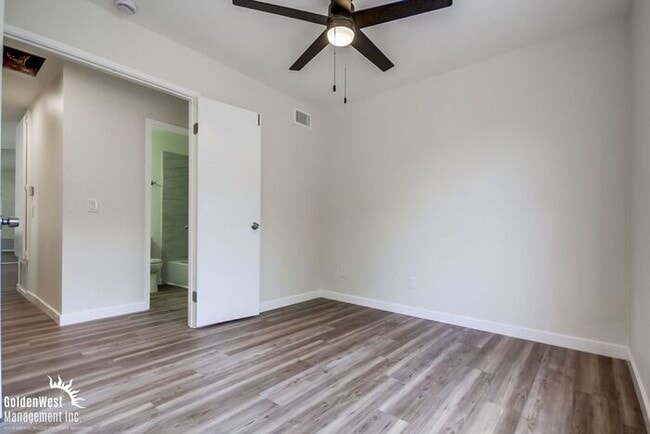 Building Photo - Charming 4Bdm 2Ba Home and Private Patio i...