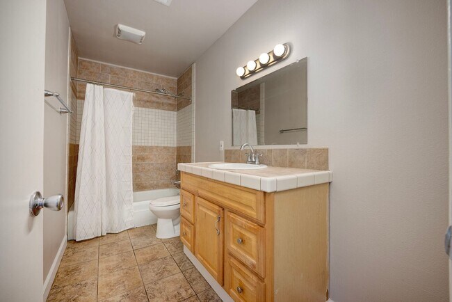 Building Photo - 5336 Karbet Way