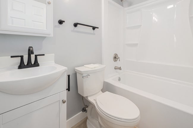 Building Photo - 1421.5 Viejas View Ln