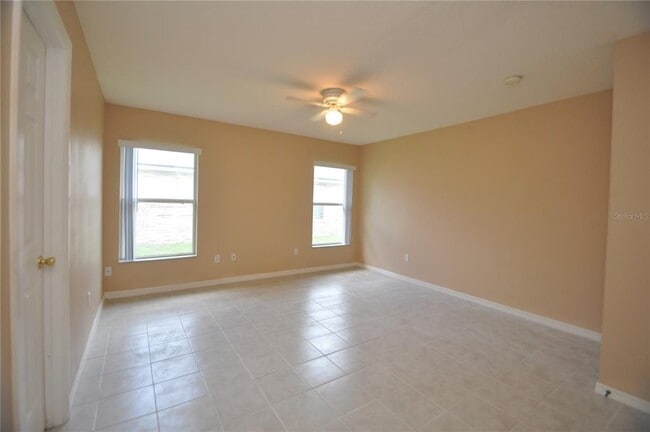 Building Photo - 69 Rose Dr