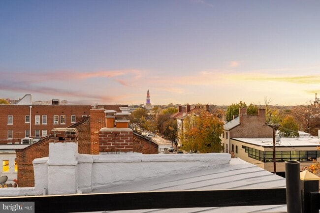 Building Photo - 810 Prince St